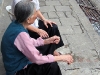 2002_hanoi_aq_lo_ren_old_women_chatting_waibel